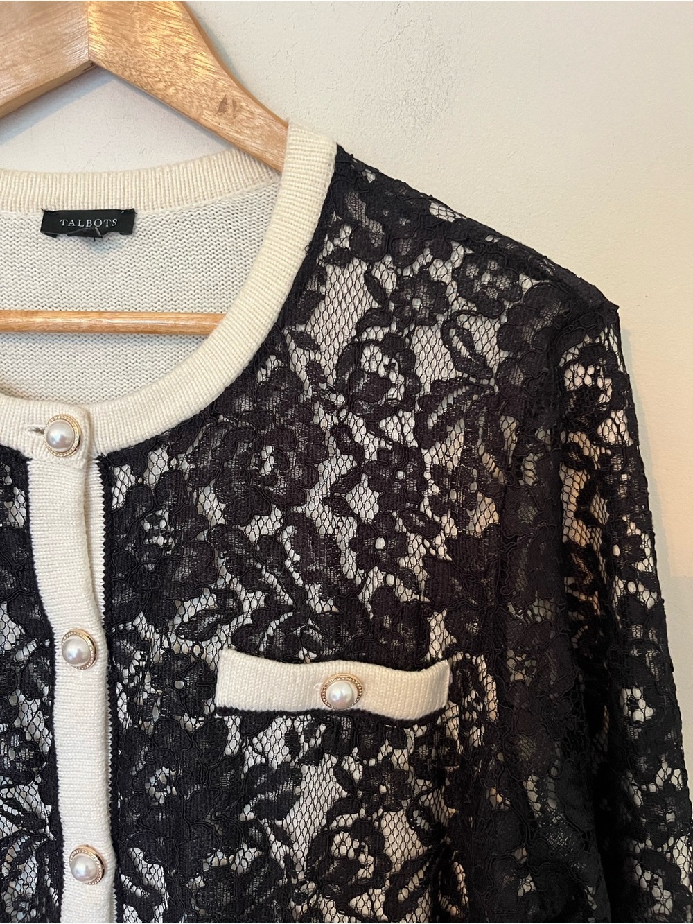 Talbots Lace Overlay Cardigan Jacket Black Cream Pearl Button Size Large - Picture 5 of 12
